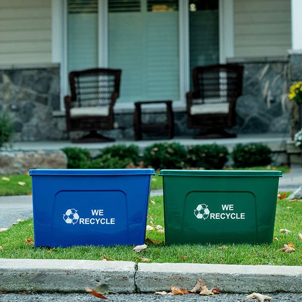 The 18 Gallon Curbside in Blue 